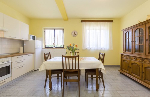 Marceljani House | Vacation home Laura with pool, quiet location, family-friendly.