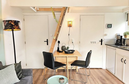 Gapinge Apartment | Vacation home 'logeerhuis' for rent in Gapinge for 4 persons and 2 dogs!