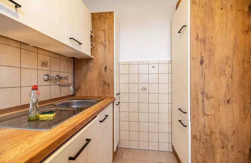 Dornumersiel House | Vacation home 'Möwenweg' near the sea with garden and WLAN