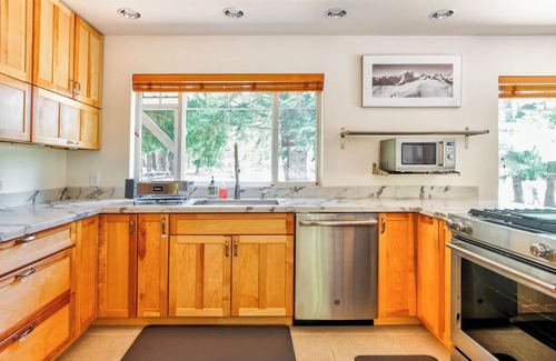 Enumclaw House | Vacation home near Mount Rainier National Park and Crystal Moutain Ski Resort
