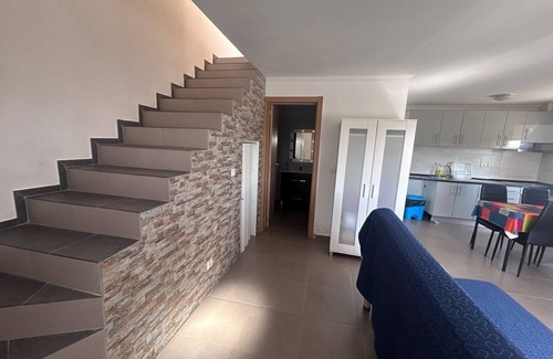 Cavaleiro House | vacation home near the beach