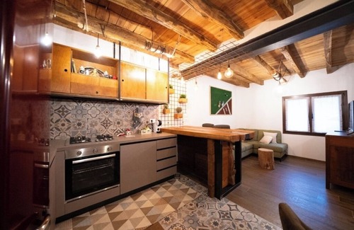 Cison di Valmarino House | Vacation Home Old Walls Apartment 1