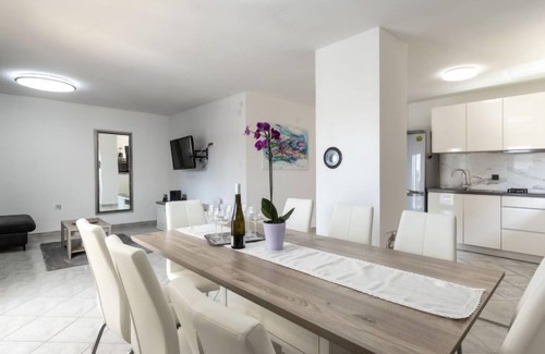 Razanac House | Vacation home Opera by Interhome