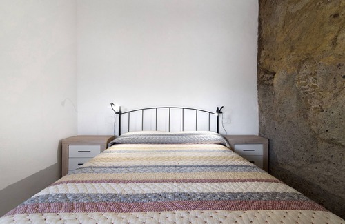 Santa Brigida House | Vacation Home 'Pepa' with Sea View, Private Terrace and Wi-Fi