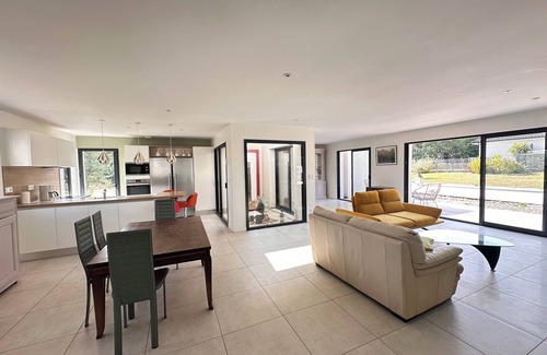 Aubiac House | Vacation home, pool, 3 bedrooms, 3 bathrooms. available from 23 august.