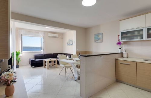 Maslenica House | Vacation home Relax by Interhome