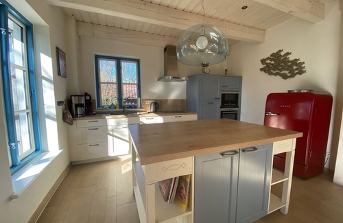Rosenhagen House | Vacation home " Seegarten " at the Baltic Sea, wellness bath, fireplace, free WLAN -SEASIDE-