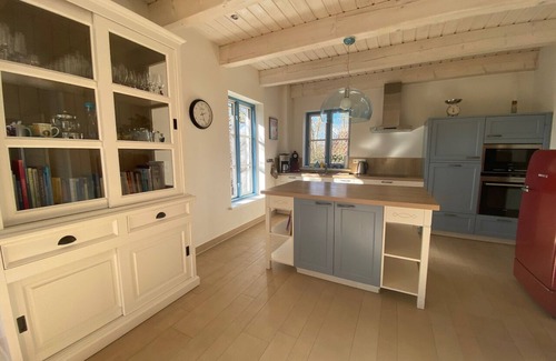 Rosenhagen House | Vacation home " Seegarten " at the Baltic Sea, wellness bath, fireplace, free WLAN -SEASIDE-