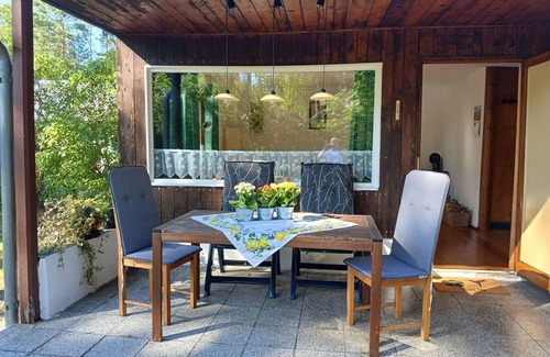 Prieros House | Vacation home 'Seeidyll' with its own dock and lakeshore