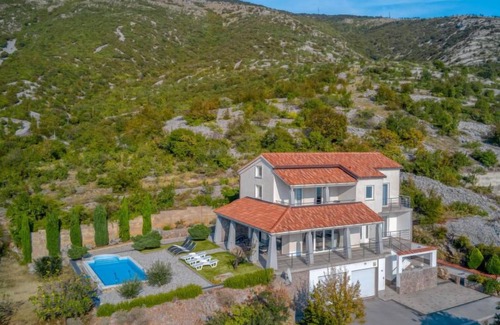 Vratarusa House | Vacation home Senj by Interhome
