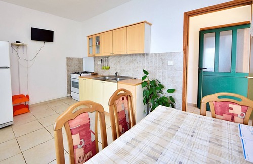Gdinj House | Vacation home Tina by Interhome