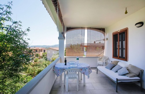 Agrustos House | Vacation Home "Trilo Mare" with Sea View, Private Terrace & Wi-Fi