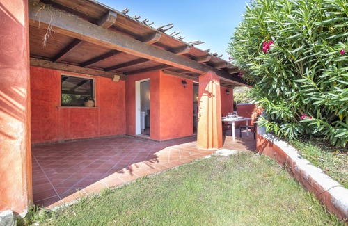 Punta De Su Turrione House | Vacation Home "Villa Robi" near Beach with Private Terrace & Shared Garden
