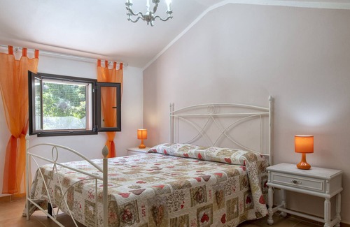 Argentiera House | Vacation Home "Villetta Relax All'Argentiera" near Beach with 2 Private Terraces & Wi-Fi