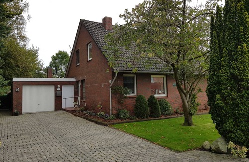 Hatshausen House | Vacation home Voß, 65260 - Holiday home in East Frisia, 130 sqm, 3 stars