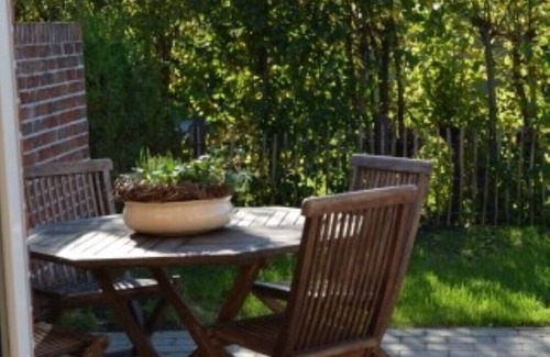 Klanxbuell House | Vacation home Waterkant with dog in Klanxbüll/NF, near the Danish border