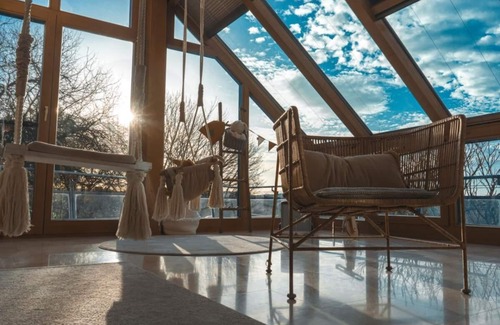 Diebach House | Vacation home with conservatory, garden, fenced property, fireplace in Franconia and only 9km away from Rothenburg, ob der Tauber