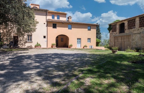 Montespertoli House | Vacation home with pool in the heart of the N3 countryside