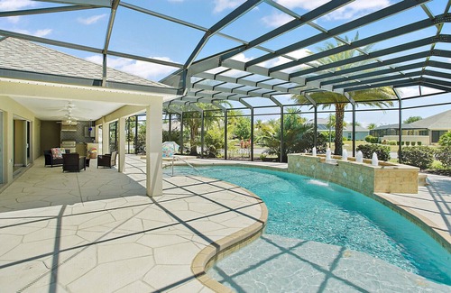 Gilchrist House | Vacation Home with luxurious pool in The Villages, Florida!