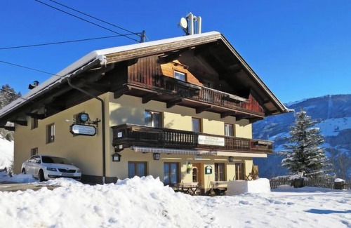 Zellberg House | Vacation home Zur schönsten Aussicht (ZAZ420) in Zell am Ziller - 24 persons, 8 bedrooms