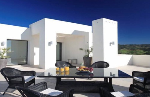 Marbella Apartment | Vacation in Peaceful Mountain Top Marbella Luxury Penthouse With Panoramic View