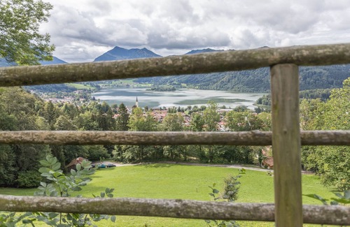 Schliersee Apartment | Vacation on a Farm - Fantastic Holiday App with Balcony, Lake & Mountain View