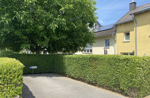 Dieblich House | Vacation on the Terrassen-Mosel! Vacation home with small garden