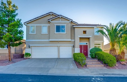 McCullough Hills House | Vacation Ready 4 Bed/3 Bath with a Heated Pool & Spa