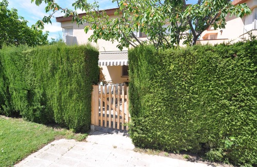Santa Margarida Ski Chalet | Vacation rental in Roses, Costa Brava: Spacious house 1200m from the beach. Book now and enjoy your vacation by the sea!
