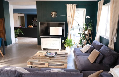 Puget Villa | Vacation rental with pool PUGET Luberon LS2-380