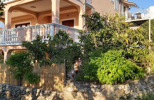 Drage Apartment | Vacation right by the sea in the quiet village of Drage