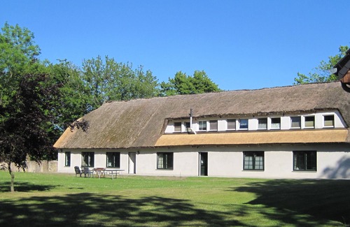 Lassan Apartment | Vacation under the thatched roof opposite the island of Usedom