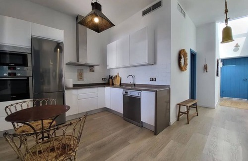 Telde Villa | Vacation Villa 'Delicias' with Sea View, Private Terrace and Wi-Fi