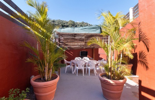 Santa Brigida Villa | Vacation Villa 'Tanqueta' with Mountain View, Wi-Fi and Air Conditioning