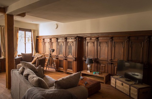 Mainz-Bingen Apartment | Vacations in the Rheingau Monument near the beach - Hotel Schwan (with charging station)