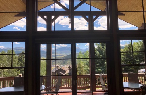 Edwards House | Vail Valley Custom Home- 6 bd, 5.5 ba, 6,300 sq ft. Gorgeous views and location!