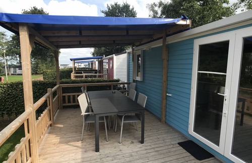 Suameer House | Vakantiepark Bergumermeer 8