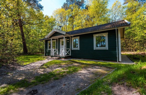Municipality of Westerveld Ski Chalet | Vakantiepark De Wiltzangh - Fins Chalet Hottub 6