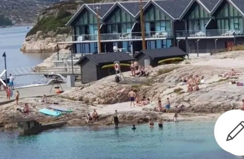 Steinsland Apartment | Vakkert . Fredfult og harmonisk . Som å komme hjem