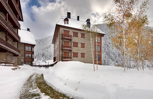 Baqueira Apartment | Val de Ruda Luxe 52 by FeelFree Rentals