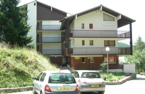 Guillaumes Apartment | VALBERG Proximité Centre Calme 4 people