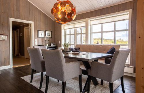 Nord-Aurdal House | Valdreshytte med peis Klassisk og lun stil