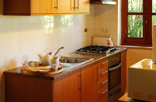 Abris House | Vale do Guizo Casa Poente, comfortable home in the countryside, close to the sea