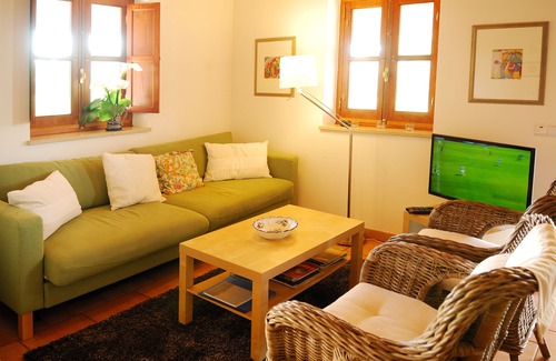 Abris House | Vale do Guizo Casa Poente, comfortable home in the countryside, close to the sea
