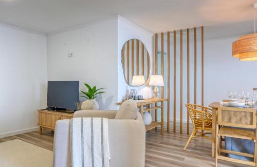 Estrela da Calheta Apartment | Vale dos Amores, a Home in Madeira