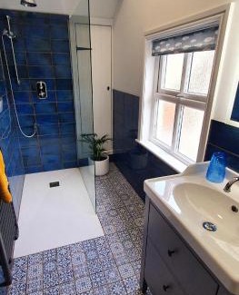 Prestatyn House | Vale View Cottages -The Coach House, Great location in Prestatyn!