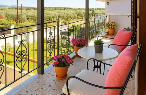 Valira Apartment | Valira Garden Retreat Near Ancient Messene