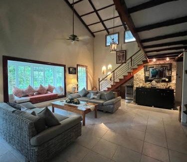 El Valle de Anton Cabin | Valle Paradise