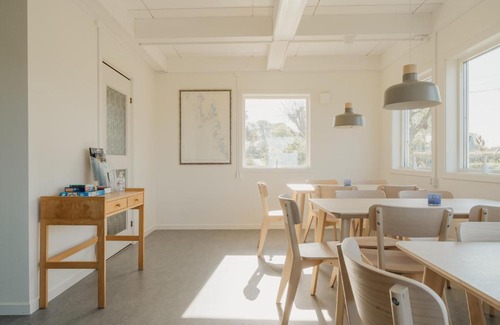 Frillesas Hostel | Vallersviks Vandrarhem Änggården