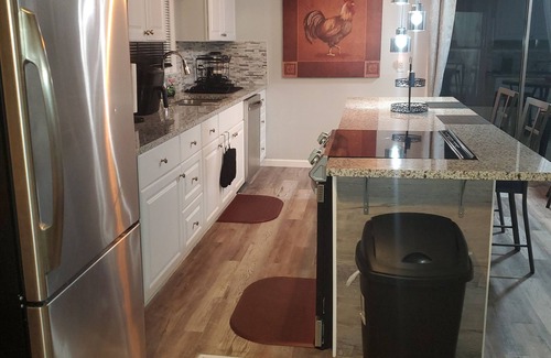 Richmond Heights House | Valley Creek Place, A Charming 3-bedroom home with a Creek view & Wi-Fi